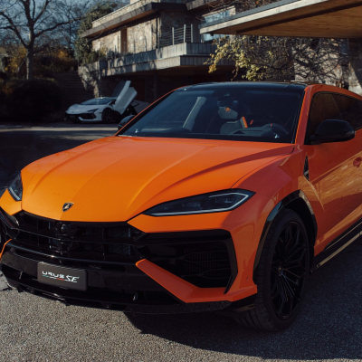 LAMBORGHINI Urus SE